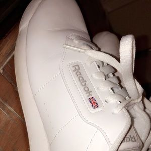 Women Reebok size 7.5